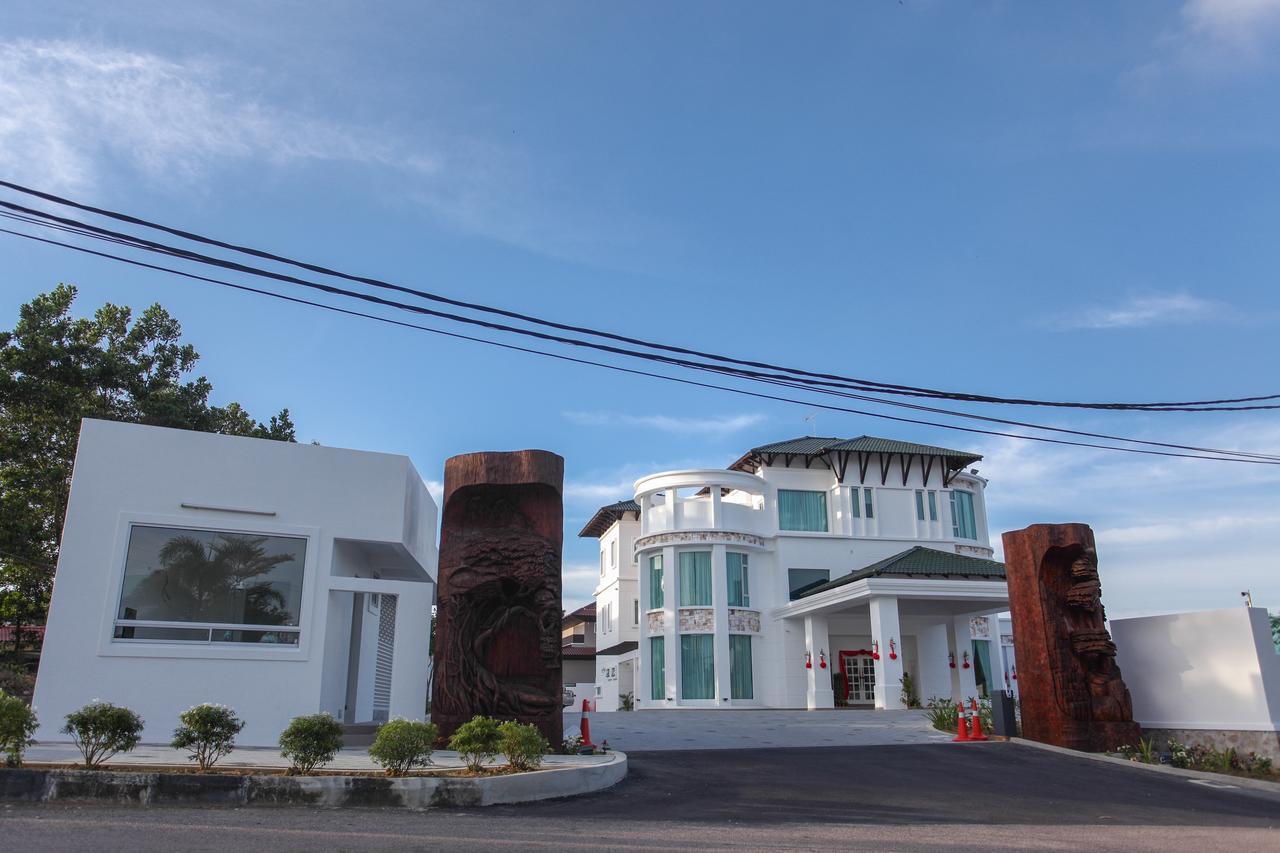 Casa Bianca Hotel Kluang Exterior photo